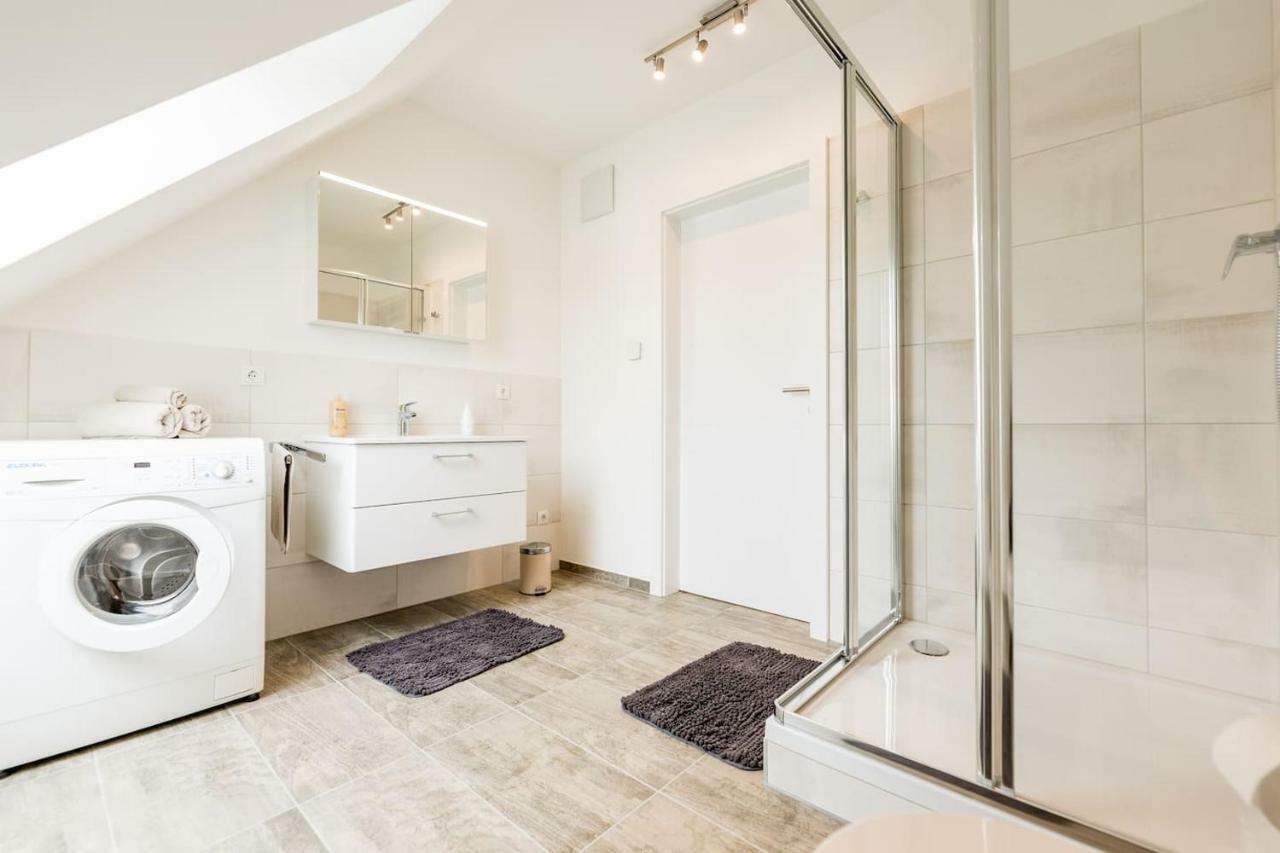 Grosse Dachgeschosswohnung Im Herzen Von Graz Buitenkant foto