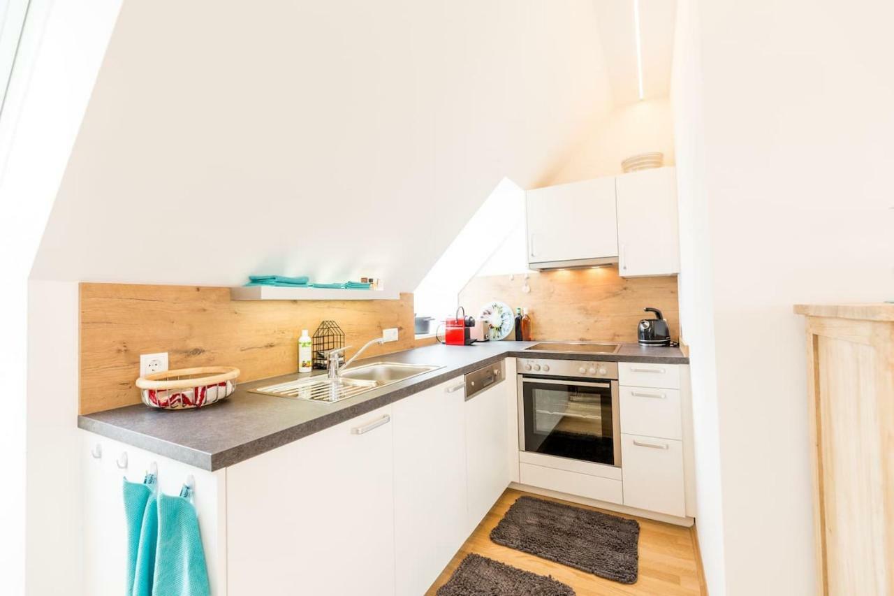 Grosse Dachgeschosswohnung Im Herzen Von Graz Buitenkant foto